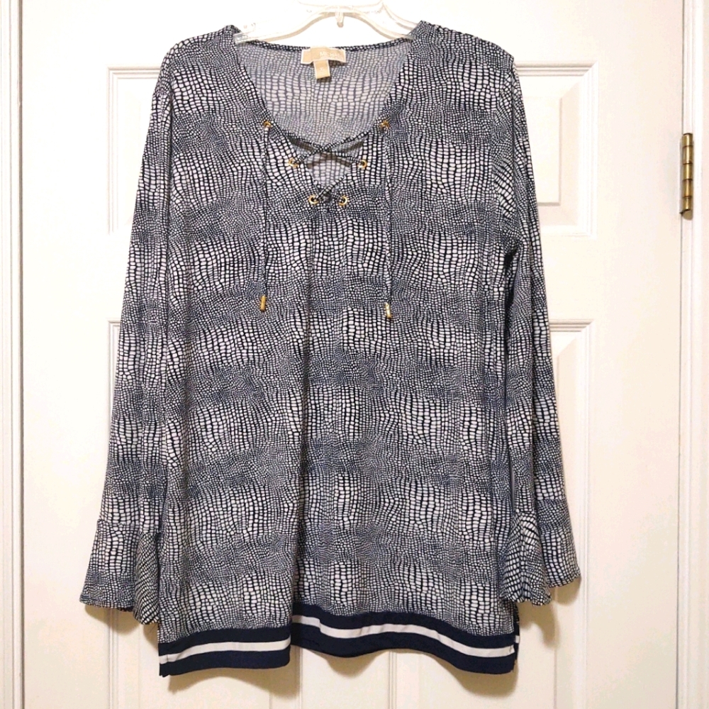 Michael Kors Navy White V Neck Shirt